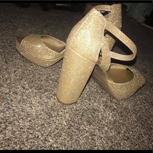 Size 7 Gold Formal Chunky Heels
